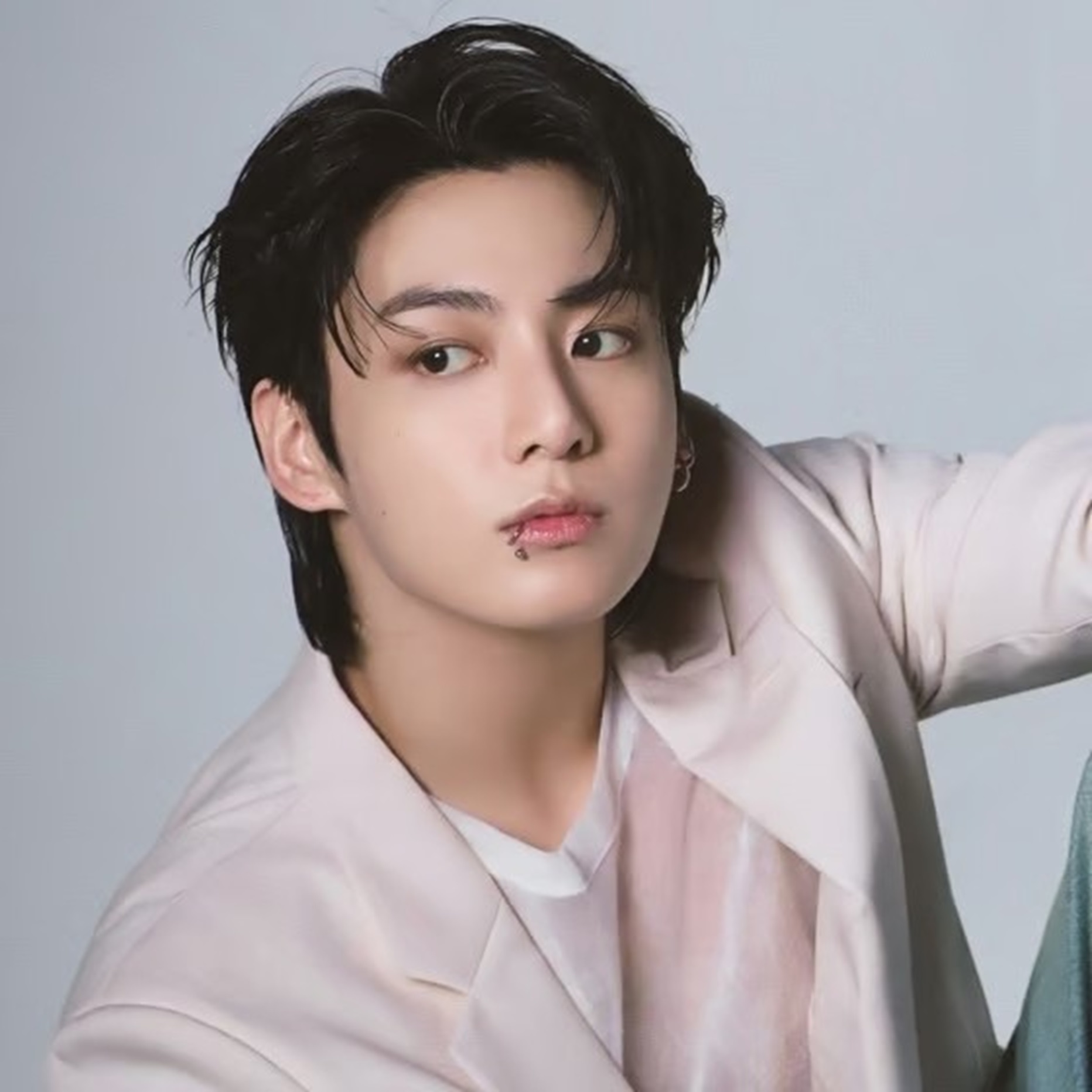 JUNG KOOK] ARMYST ZIP-UP HOODY [BLACK](2024年5月末以降発送